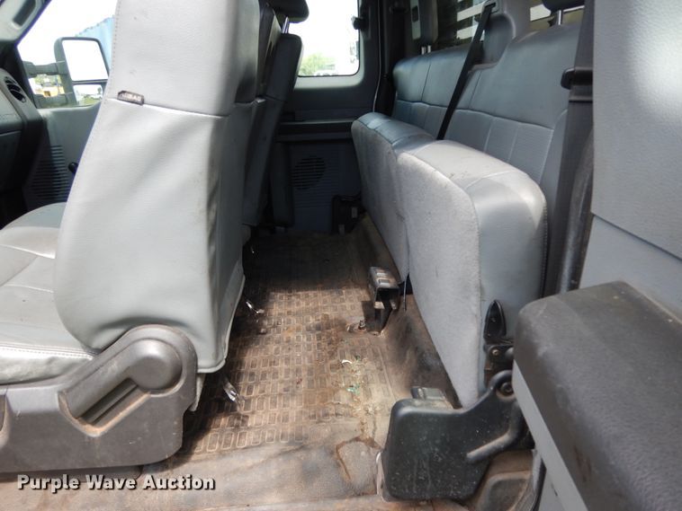 image for item DM2954 2015 Ford F250 Super Duty  SuperCab pickup truck