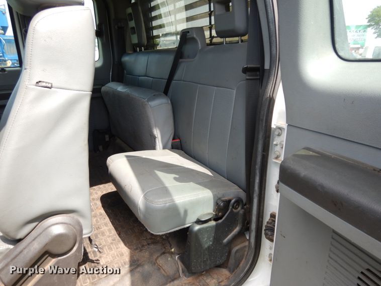 image for item DM2954 2015 Ford F250 Super Duty  SuperCab pickup truck