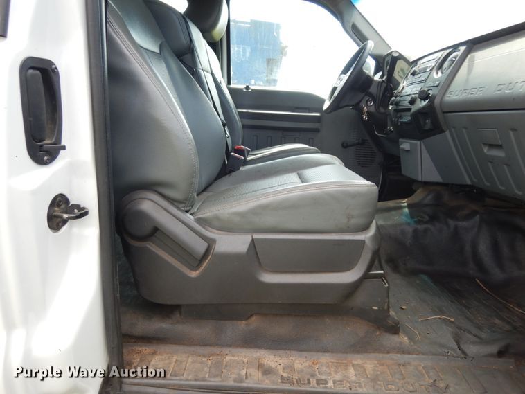 image for item DM2954 2015 Ford F250 Super Duty  SuperCab pickup truck