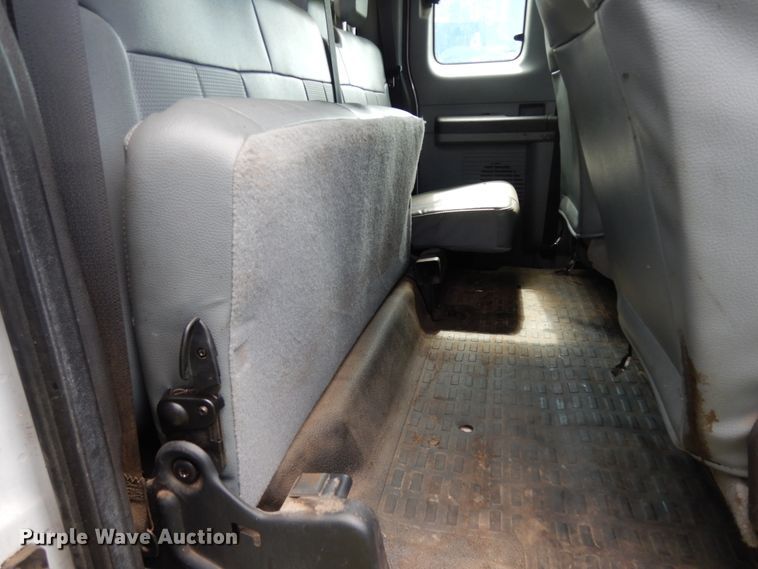 image for item DM2954 2015 Ford F250 Super Duty  SuperCab pickup truck