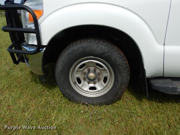 image for item DM2954 2015 Ford F250 Super Duty  SuperCab pickup truck