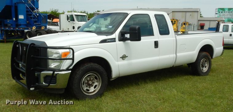 image for item DM2957 2011 Ford F250 Super Duty  SuperCab pickup truck