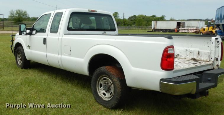 image for item DM2957 2011 Ford F250 Super Duty  SuperCab pickup truck