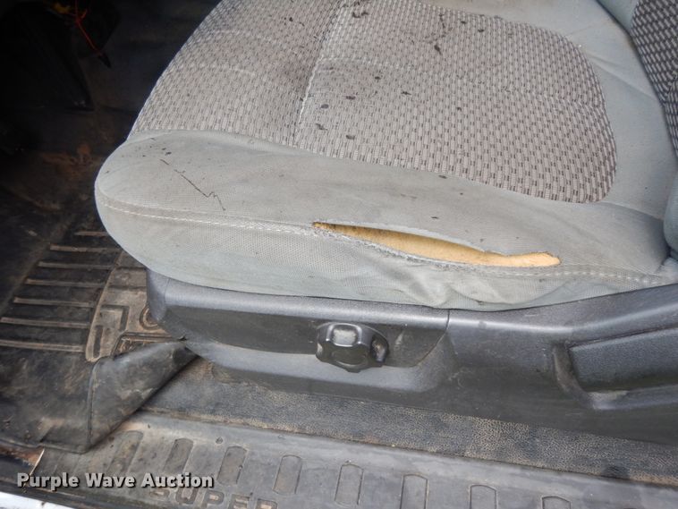 image for item DM2957 2011 Ford F250 Super Duty  SuperCab pickup truck