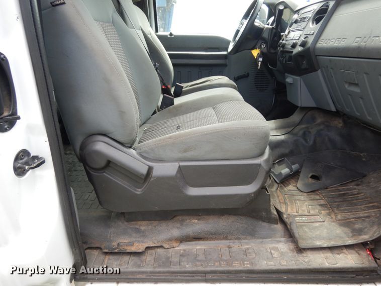 image for item DM2957 2011 Ford F250 Super Duty  SuperCab pickup truck