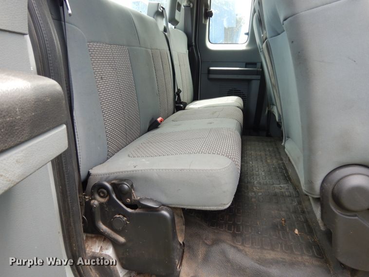 image for item DM2957 2011 Ford F250 Super Duty  SuperCab pickup truck