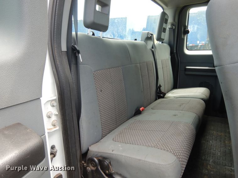 image for item DM2957 2011 Ford F250 Super Duty  SuperCab pickup truck