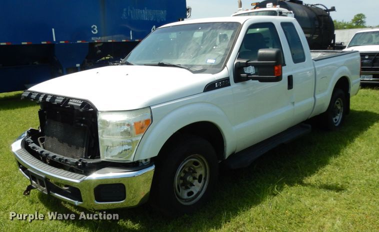 image for item DM2960 2016 Ford F250 Super Duty  SuperCab pickup truck