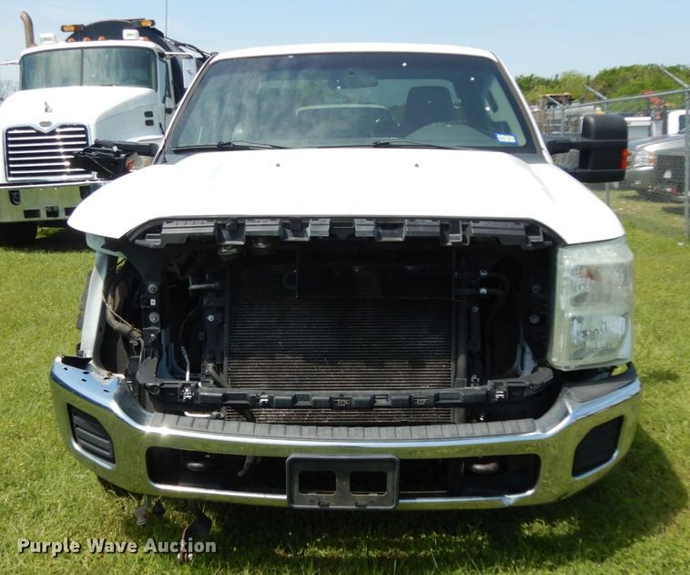 image for item DM2960 2016 Ford F250 Super Duty  SuperCab pickup truck