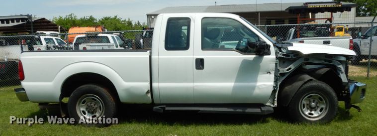 image for item DM2960 2016 Ford F250 Super Duty  SuperCab pickup truck