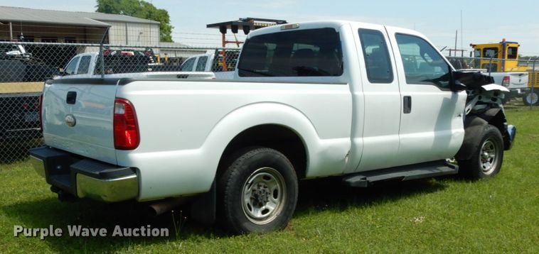 image for item DM2960 2016 Ford F250 Super Duty  SuperCab pickup truck