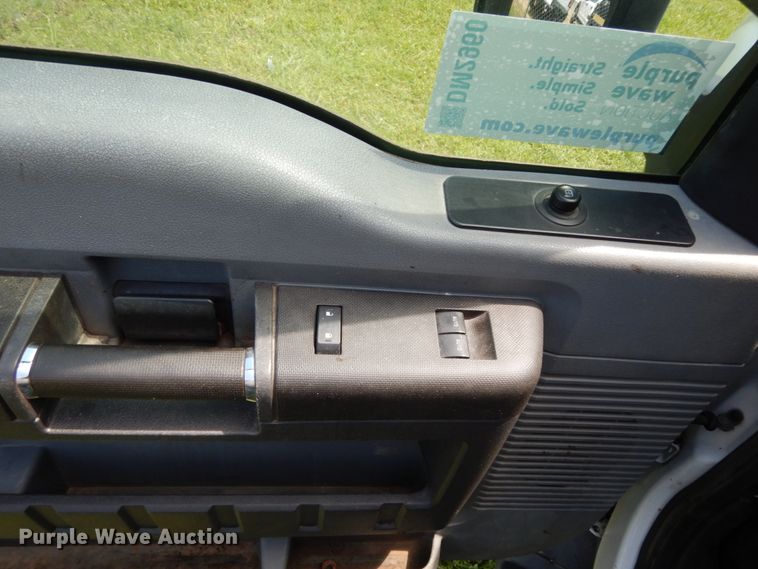 image for item DM2960 2016 Ford F250 Super Duty  SuperCab pickup truck