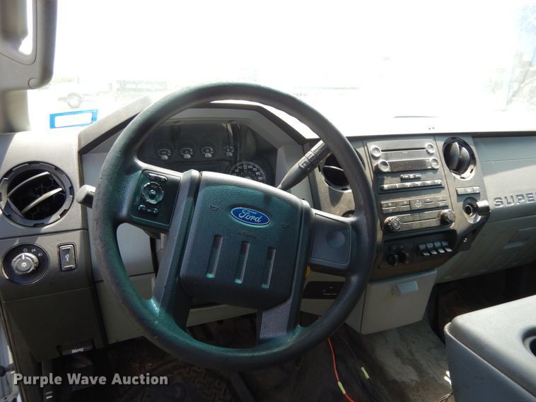 image for item DM2960 2016 Ford F250 Super Duty  SuperCab pickup truck