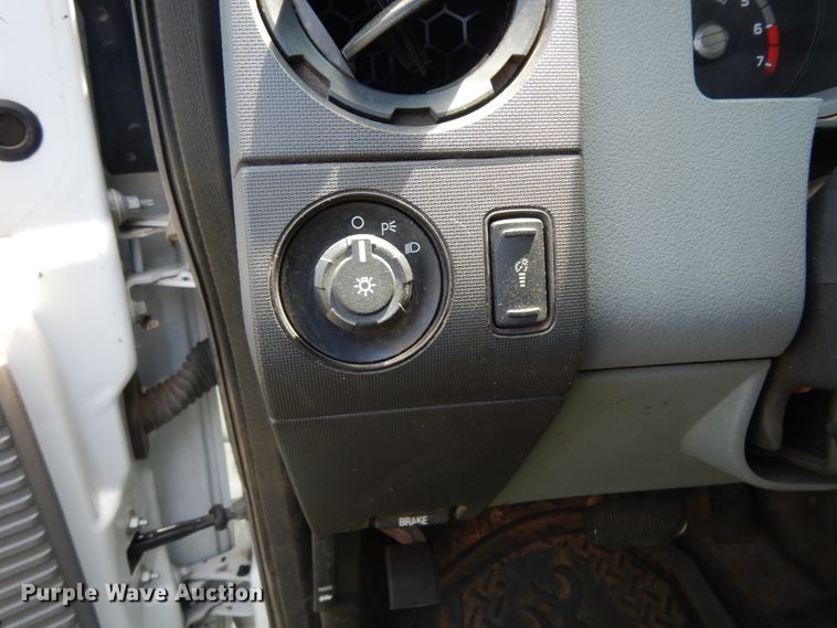 image for item DM2960 2016 Ford F250 Super Duty  SuperCab pickup truck