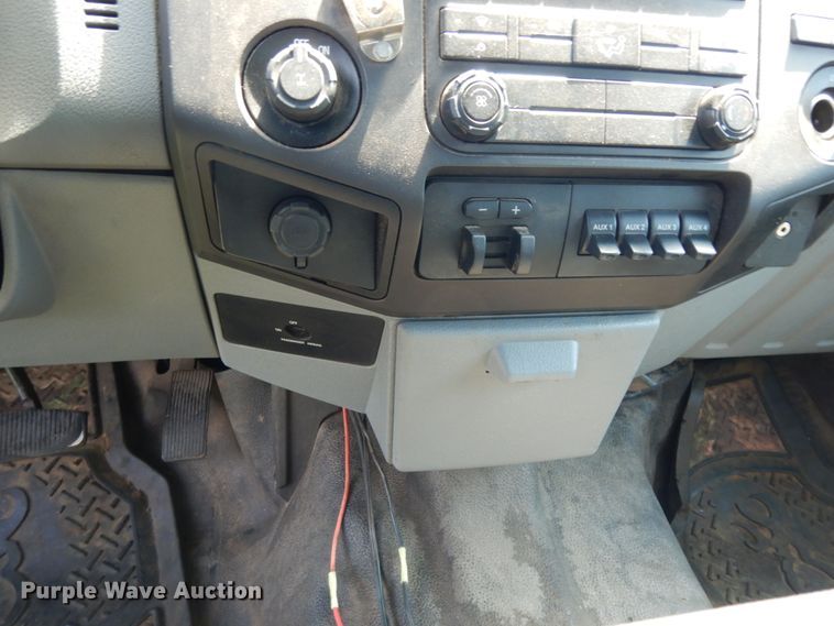 image for item DM2960 2016 Ford F250 Super Duty  SuperCab pickup truck