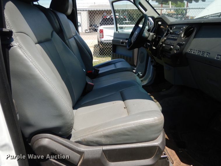 image for item DM2960 2016 Ford F250 Super Duty  SuperCab pickup truck