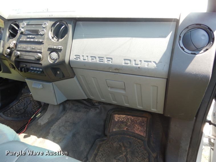 image for item DM2960 2016 Ford F250 Super Duty  SuperCab pickup truck