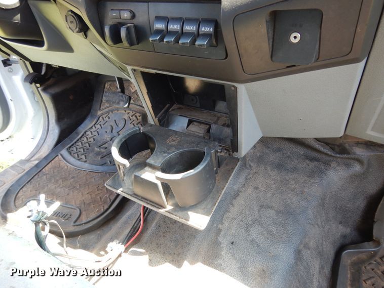 image for item DM2960 2016 Ford F250 Super Duty  SuperCab pickup truck