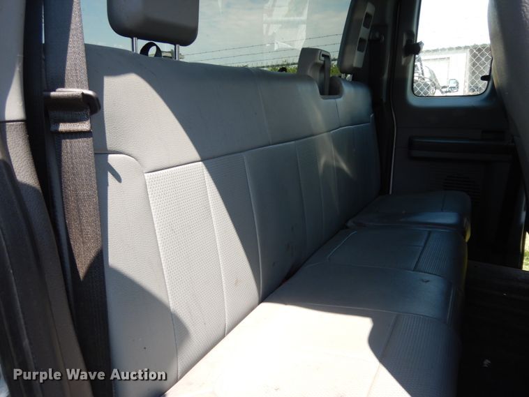 image for item DM2960 2016 Ford F250 Super Duty  SuperCab pickup truck