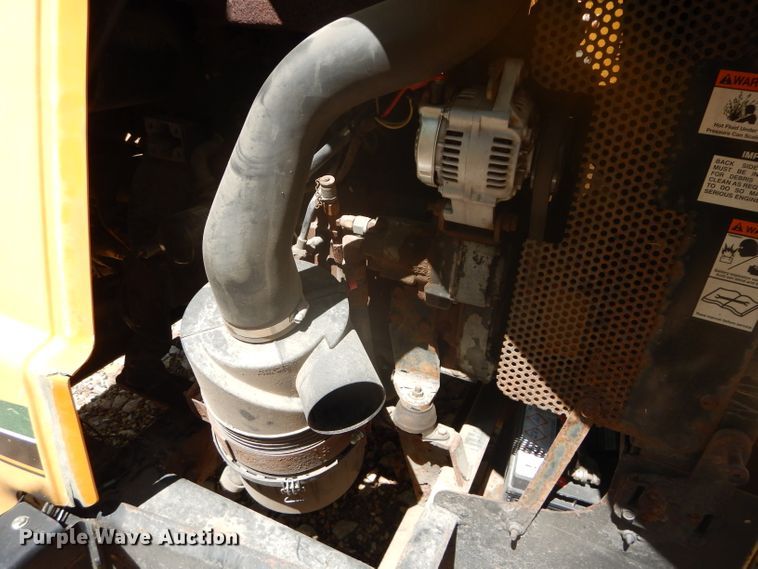 image for item DM4277 2002 Vermeer BC1000XL  wood chipper