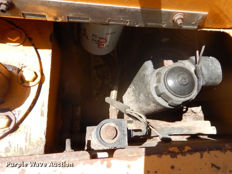 image for item DM4277 2002 Vermeer BC1000XL  wood chipper