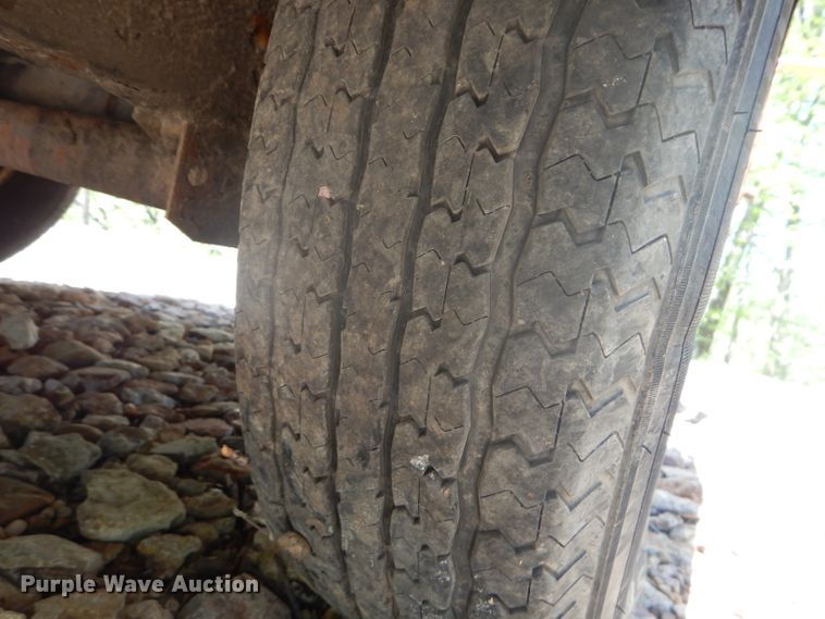 image for item DM4277 2002 Vermeer BC1000XL  wood chipper