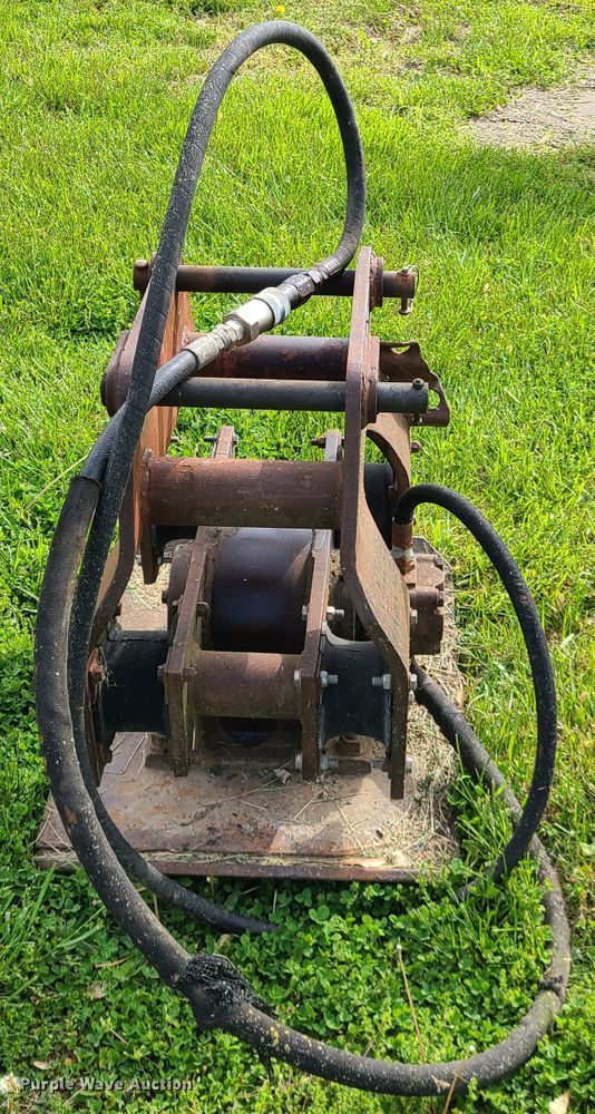 image for item DN5508 Backhoe plate compactor