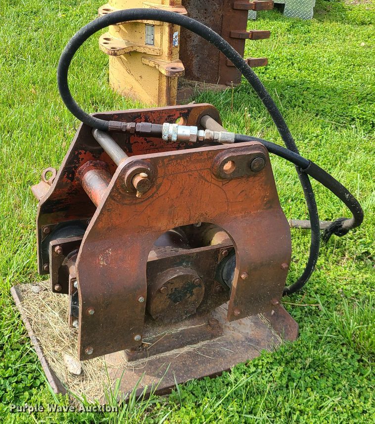 image for item DN5508 Backhoe plate compactor