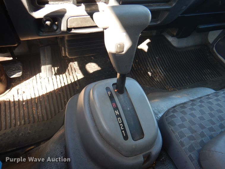 image for item DY9684 2007 Isuzu NPR  box truck