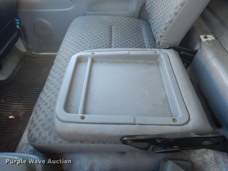 image for item DY9684 2007 Isuzu NPR  box truck