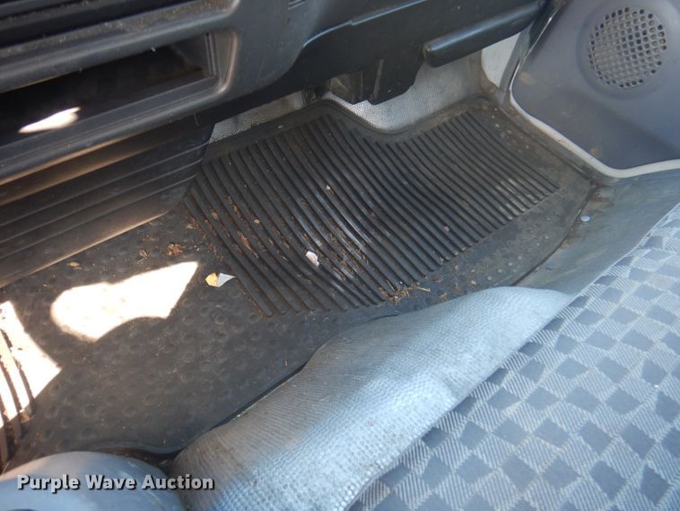 image for item DY9684 2007 Isuzu NPR  box truck