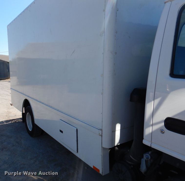 image for item DY9684 2007 Isuzu NPR  box truck