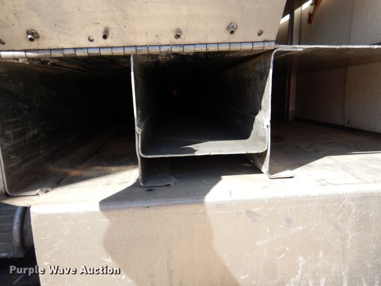 image for item DY9684 2007 Isuzu NPR  box truck