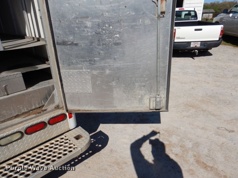 image for item DY9684 2007 Isuzu NPR  box truck