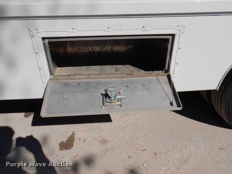 image for item DY9684 2007 Isuzu NPR  box truck