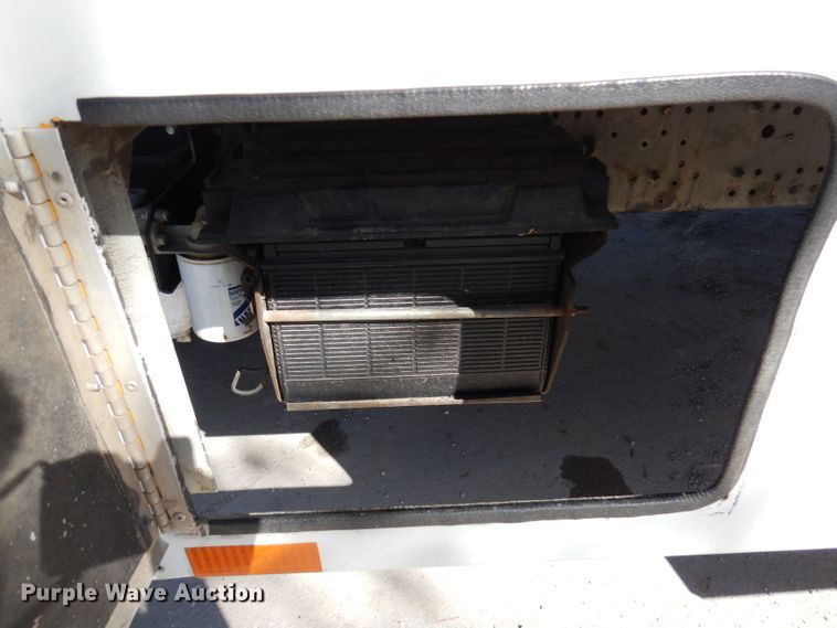 image for item DY9684 2007 Isuzu NPR  box truck