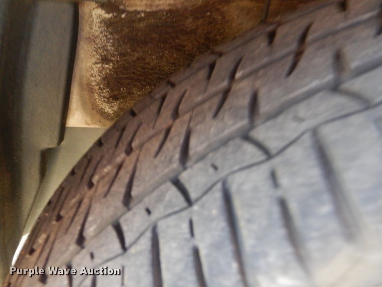 image for item ET9154 2005 Scion XB  SUV