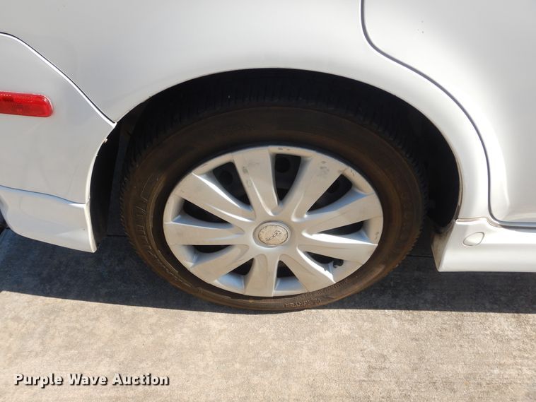 image for item ET9154 2005 Scion XB  SUV