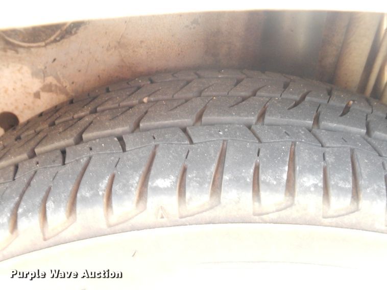 image for item ET9154 2005 Scion XB  SUV