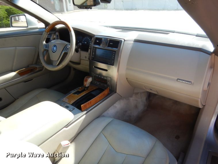 image for item ET9156 2005 Cadillac XLR  convertible