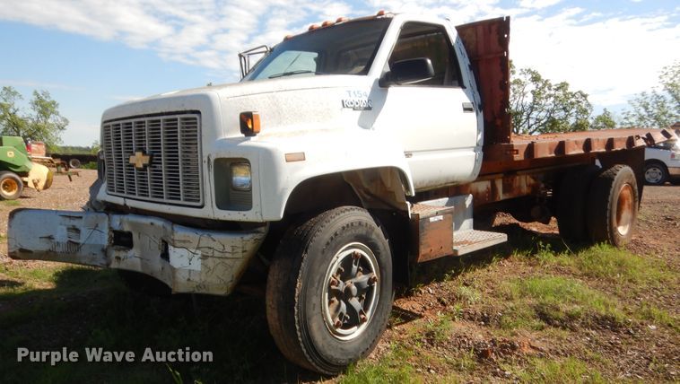 image for item ET9170 1990 Chevrolet Kodiak  flatbed truck