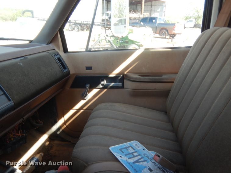 image for item ET9170 1990 Chevrolet Kodiak  flatbed truck