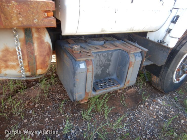 image for item ET9170 1990 Chevrolet Kodiak  flatbed truck