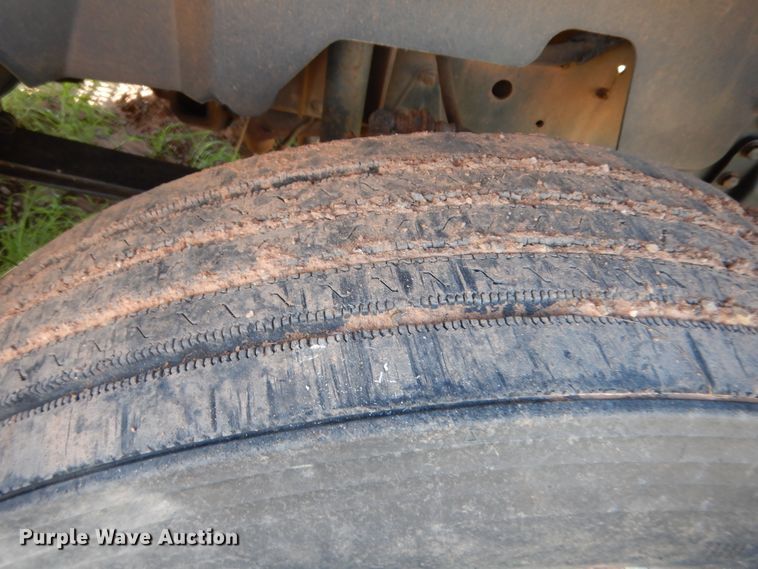 image for item ET9170 1990 Chevrolet Kodiak  flatbed truck