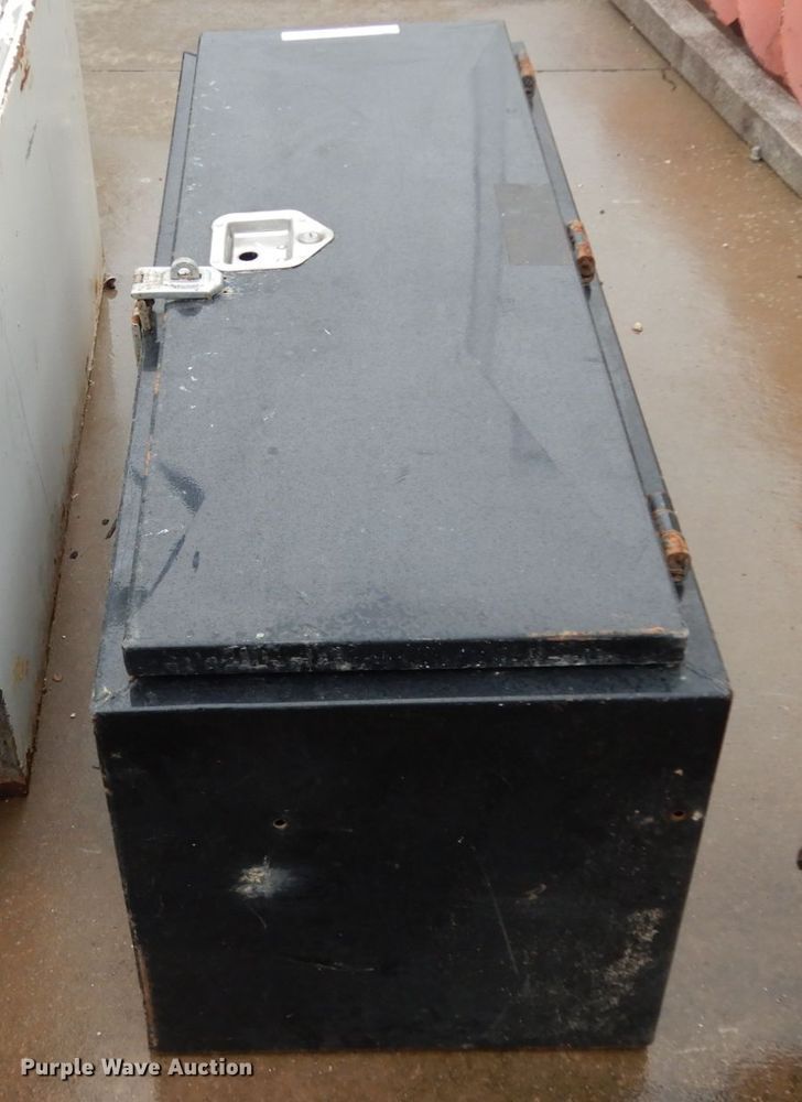 image for item EX9533 (3) toolboxes