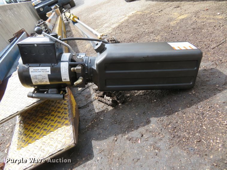 image for item FP9270 Ben Pearson LMT9  four post automotive lift