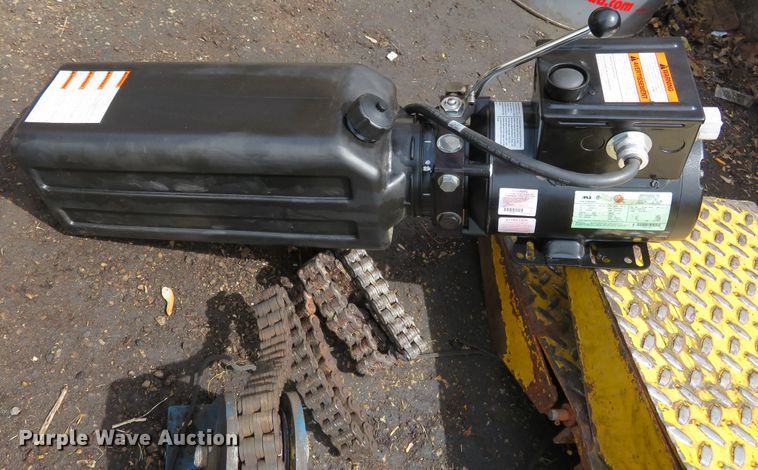 image for item FP9270 Ben Pearson LMT9  four post automotive lift