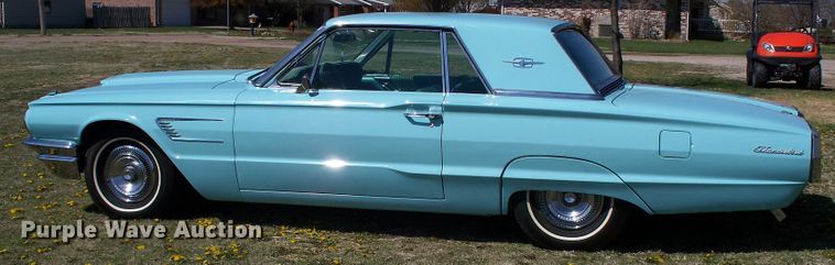 image for item FW9040 1965 Ford Thunderbird