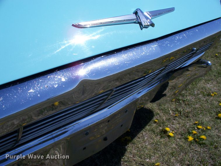 image for item FW9040 1965 Ford Thunderbird