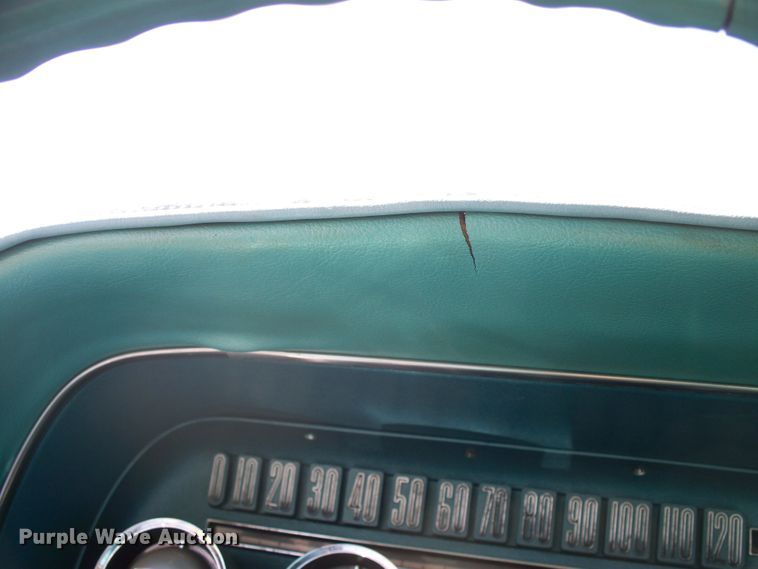 image for item FW9040 1965 Ford Thunderbird